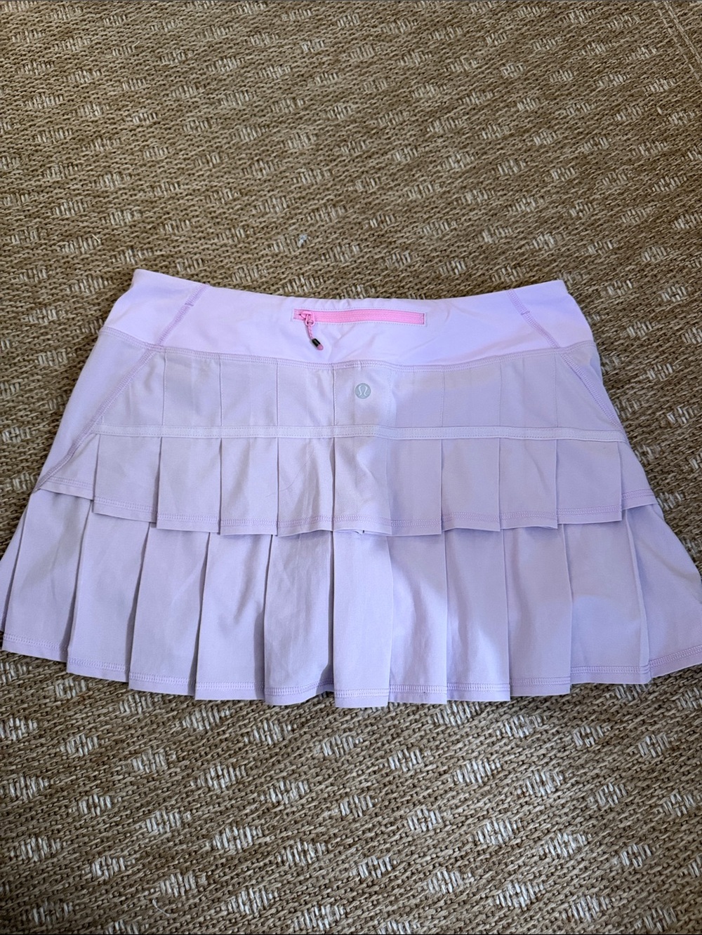 lululemon athletica light lavender skort with pleated trim